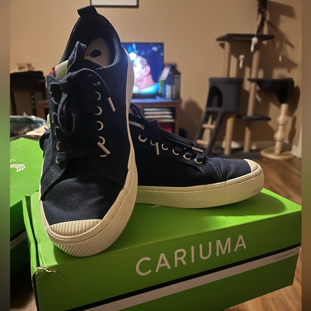 NIB Navy Cariuma size 12 men's OCA low canvas sneaker - Picture 8 of 16
